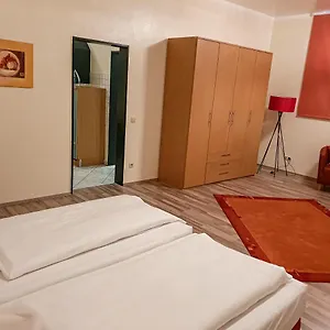 *** Otel Airport Fashion Almanya