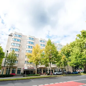 **** Otel Leonardo Center Almanya